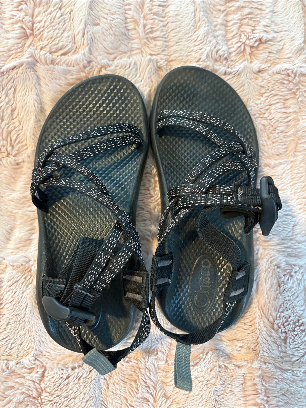Chaco Black Strappy Outdoor Sandals with Reflective Webbing unisex
